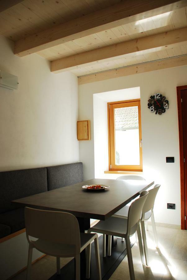 La Casa Del Borgo Villa Dervio Exterior photo