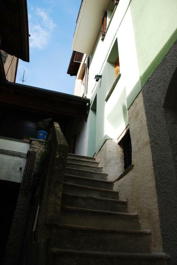 La Casa Del Borgo Villa Dervio Exterior photo